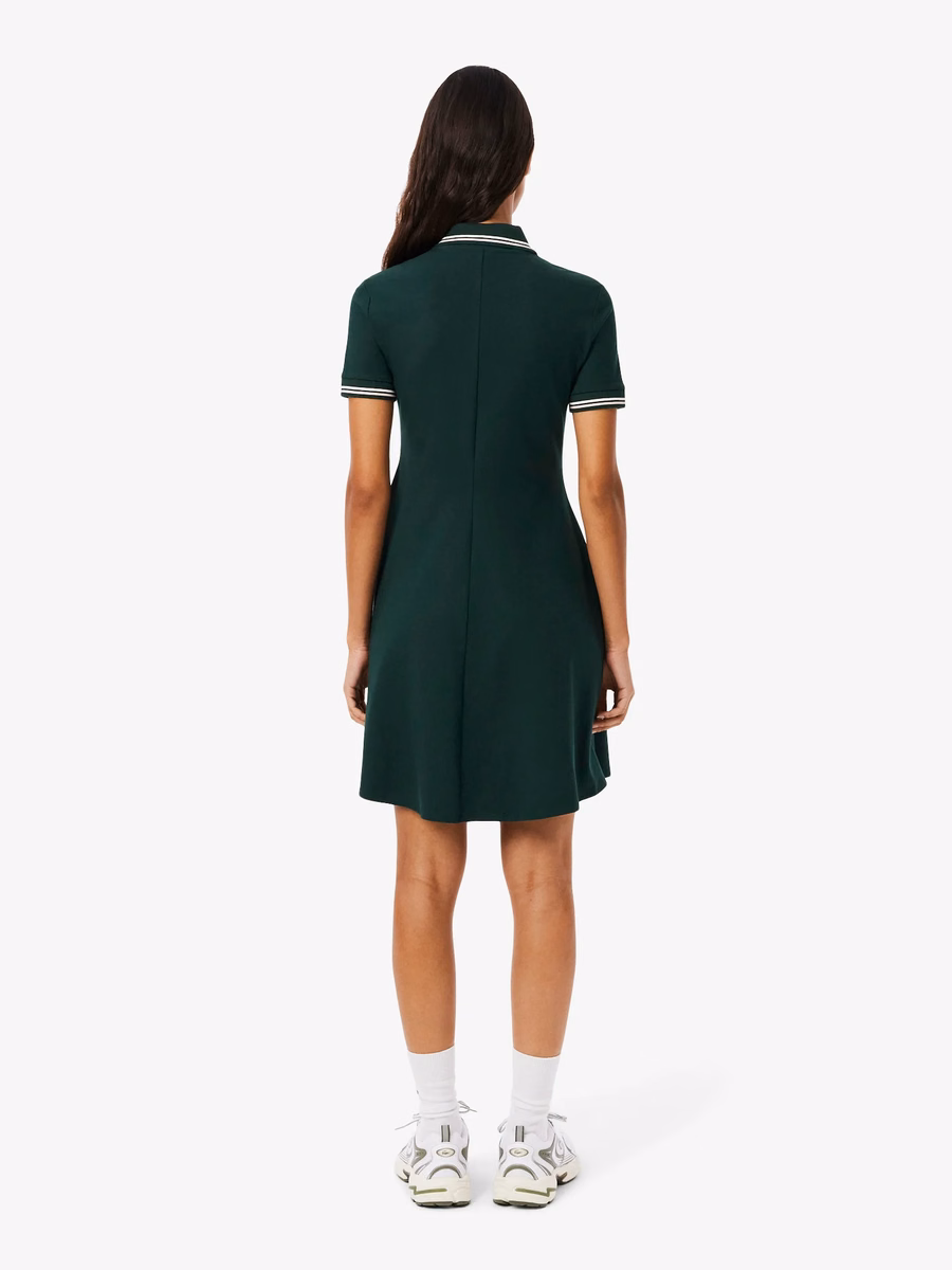 Vestito a ruota con colletto polo allungato